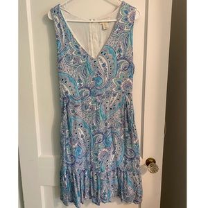 Sleeveless printed dress